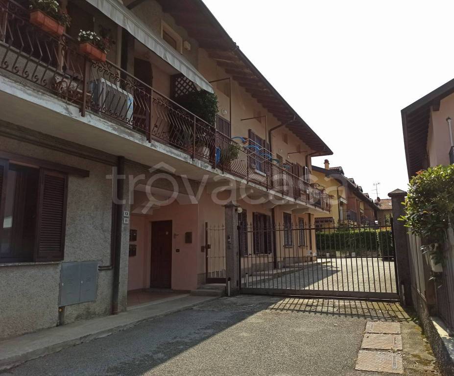 appartamento in vendita a Garbagnate Monastero