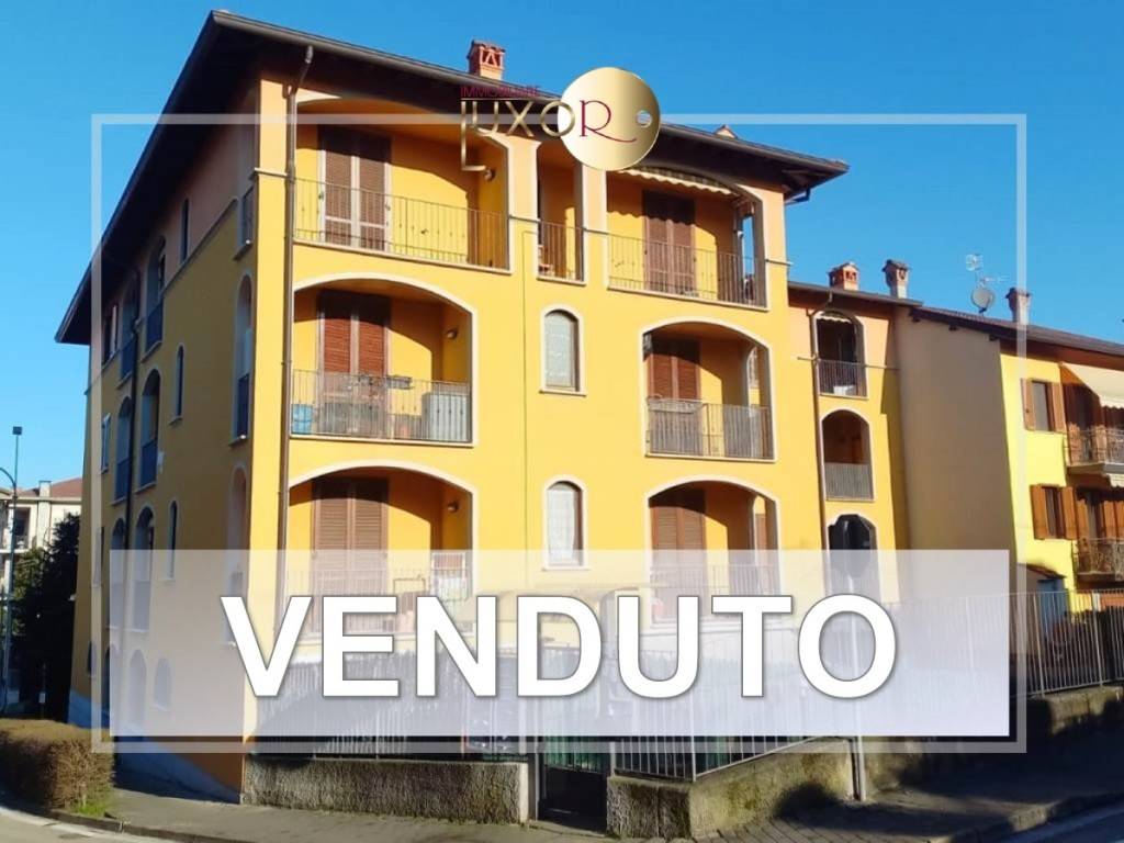 appartamento in vendita a Garbagnate Monastero