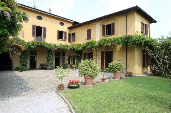 casa indipendente in vendita a Garbagnate Monastero