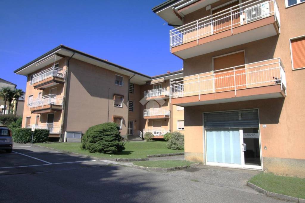 appartamento in vendita a Garbagnate Monastero