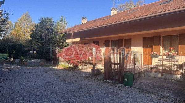 casa indipendente in vendita a Garbagnate Monastero