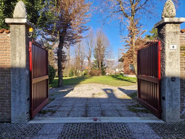 casa indipendente in vendita a Garbagnate Monastero