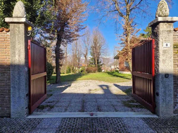 casa indipendente in vendita a Garbagnate Monastero