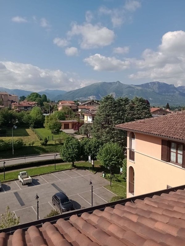 appartamento in vendita a Garbagnate Monastero
