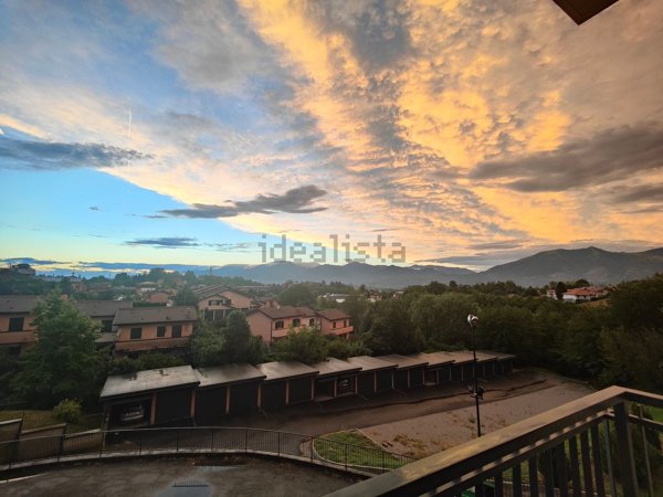 appartamento in vendita a Garbagnate Monastero