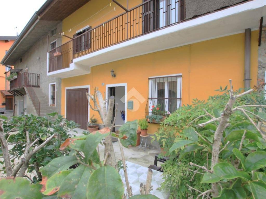 casa indipendente in vendita a Garbagnate Monastero