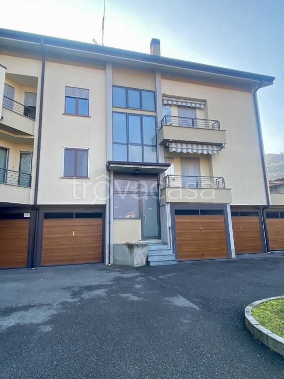 appartamento in vendita a Garlate