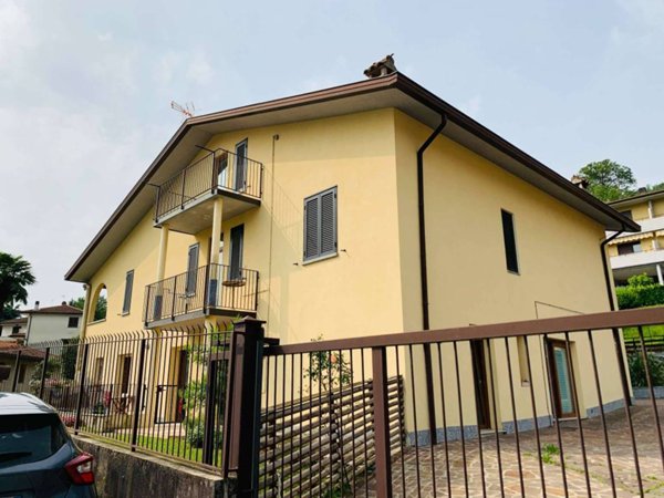 appartamento in vendita a Garlate