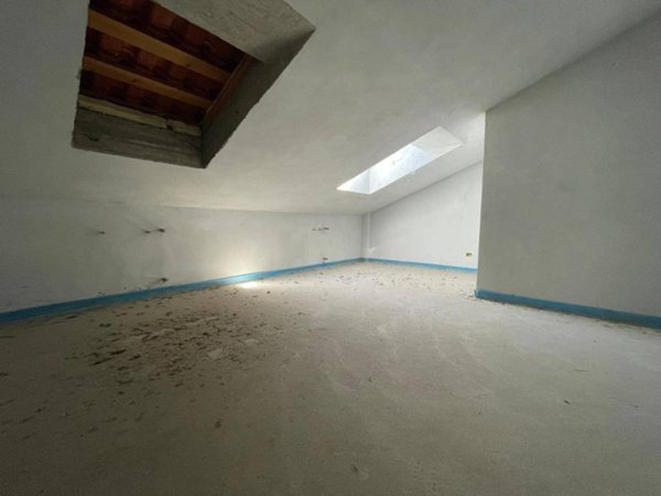 appartamento in vendita a Garlate