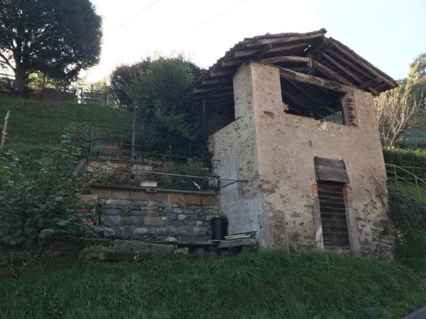 casa indipendente in vendita a Garlate