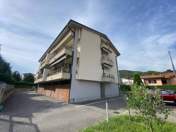 appartamento in vendita a Garlate