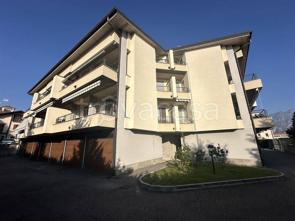 appartamento in vendita a Garlate