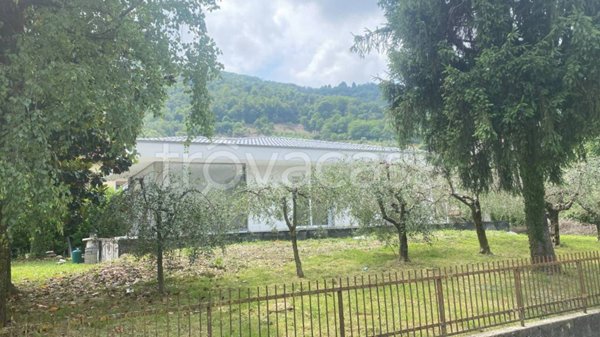 casa indipendente in vendita a Garlate