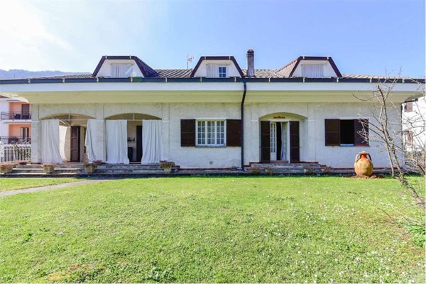 casa indipendente in vendita a Garlate