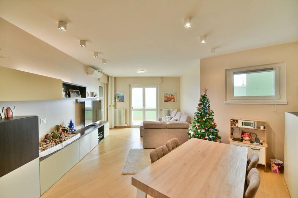 appartamento in vendita a Garlate