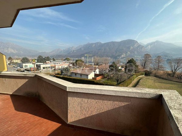 appartamento in vendita a Garlate