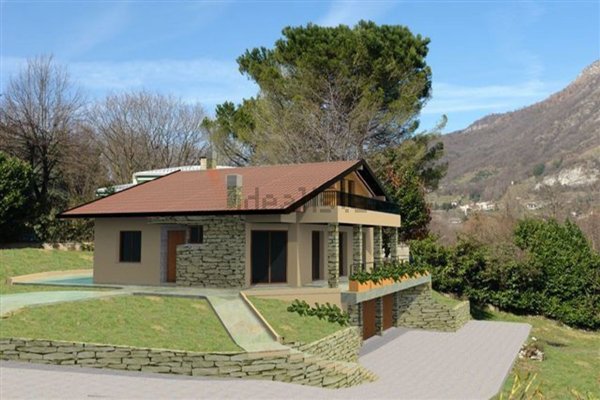 casa indipendente in vendita a Garlate