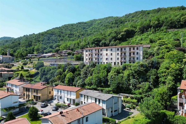 casa indipendente in vendita a Garlate in zona Ponte