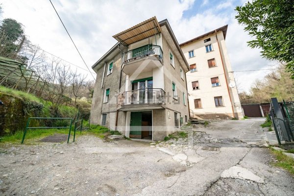 appartamento in vendita a Garlate in zona Figina