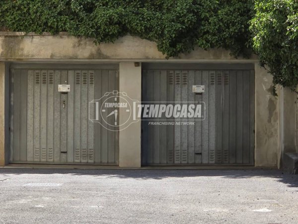 box auto in vendita a Garlate in zona Ponte