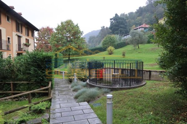 appartamento in vendita ad Imbersago