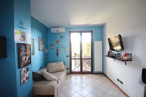 appartamento in vendita ad Imbersago