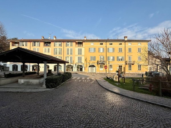 appartamento in vendita ad Imbersago