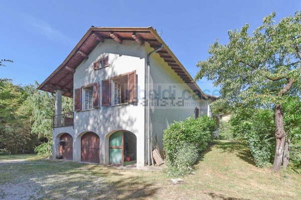 casa indipendente in vendita ad Imbersago