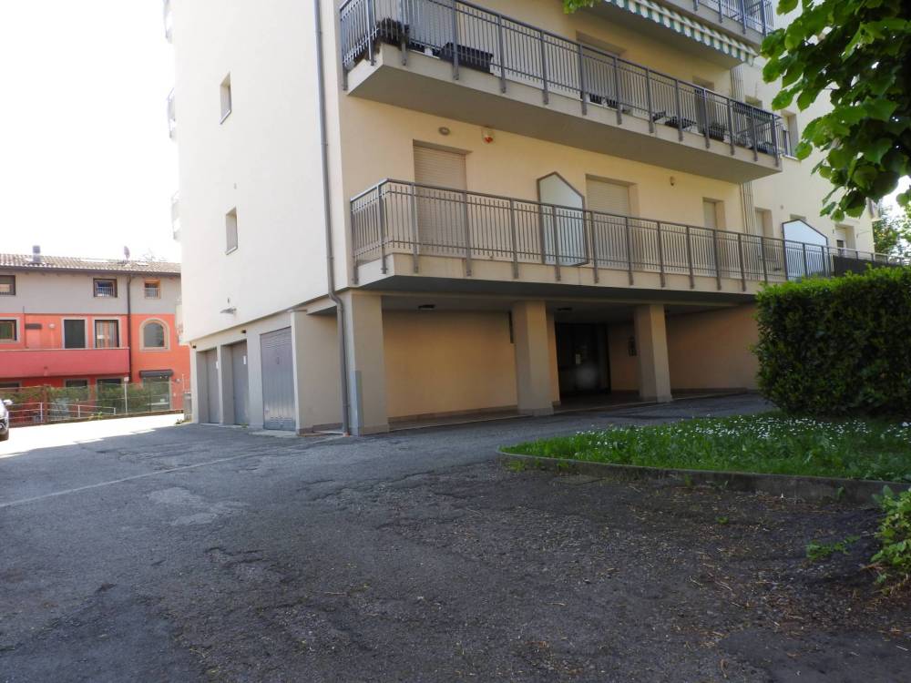 appartamento in vendita ad Imbersago
