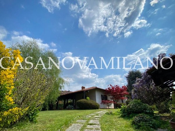 casa indipendente in vendita ad Imbersago