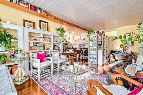 appartamento in vendita ad Imbersago