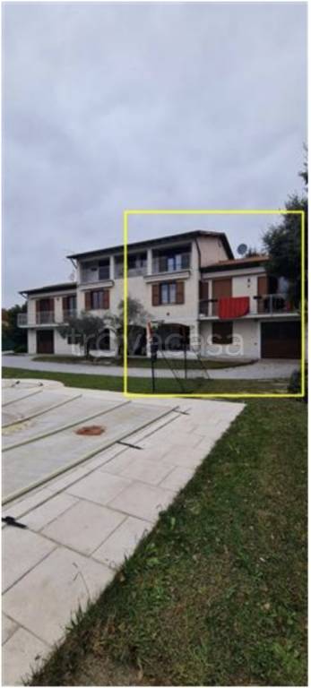 appartamento in vendita ad Imbersago