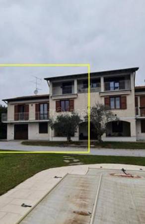 casa indipendente in vendita ad Imbersago