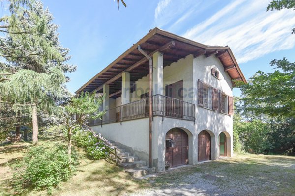 casa indipendente in vendita ad Imbersago