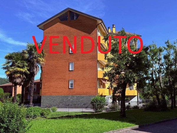 appartamento in vendita ad Imbersago