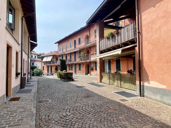 appartamento in vendita ad Imbersago