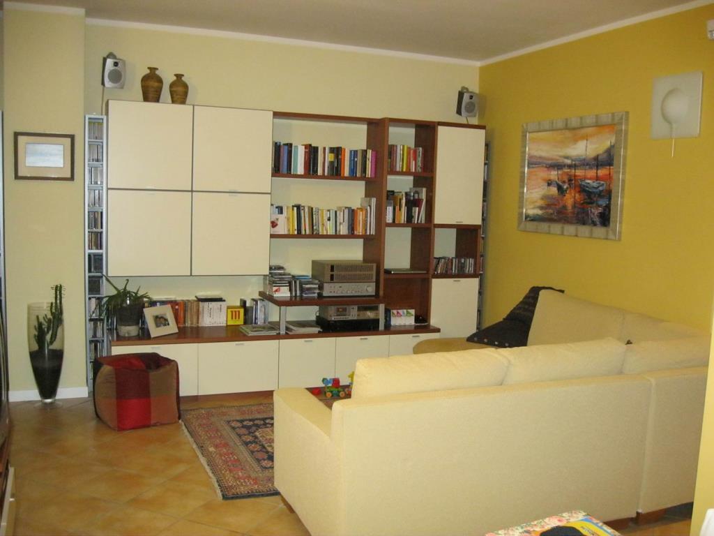 casa indipendente in vendita ad Imbersago