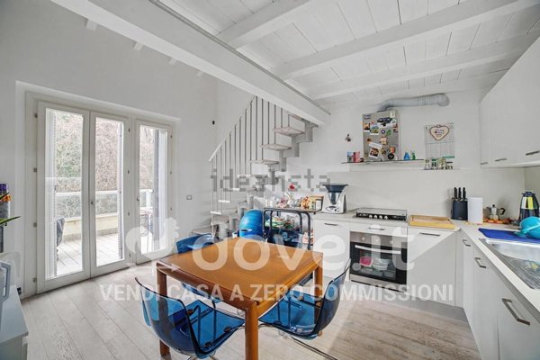 appartamento in vendita ad Imbersago