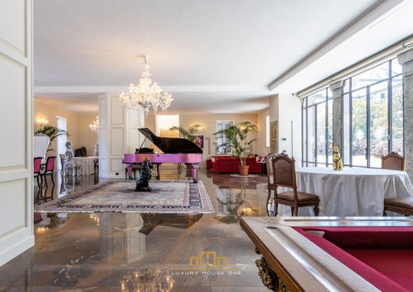 casa indipendente in vendita ad Imbersago