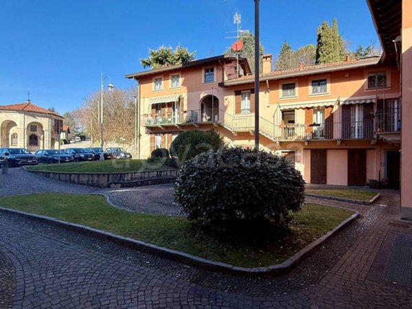 appartamento in vendita ad Imbersago