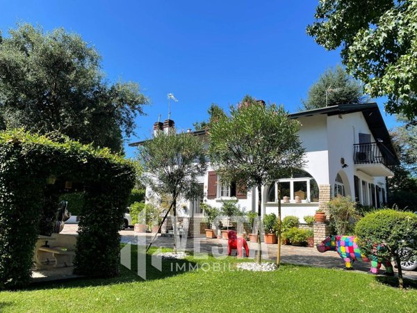 casa indipendente in vendita ad Imbersago