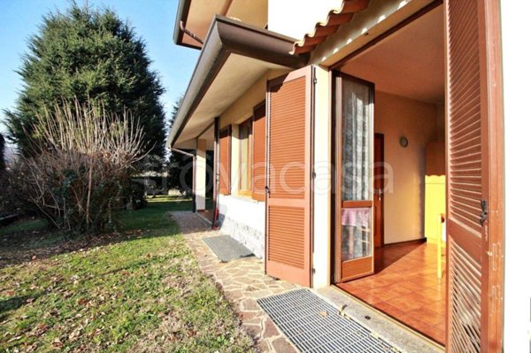 casa indipendente in vendita ad Imbersago