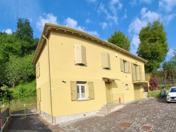 casa indipendente in vendita ad Imbersago