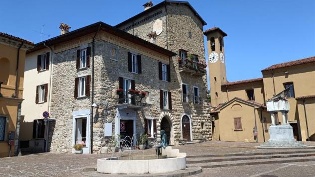 appartamento in vendita ad Imbersago