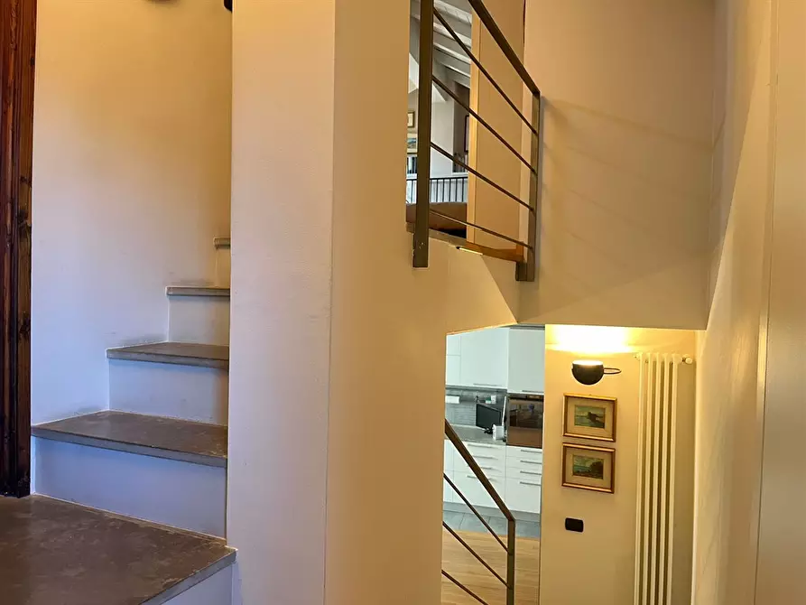 appartamento in vendita ad Imbersago