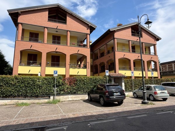 appartamento in vendita ad Imbersago
