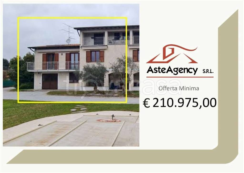 casa indipendente in vendita ad Imbersago