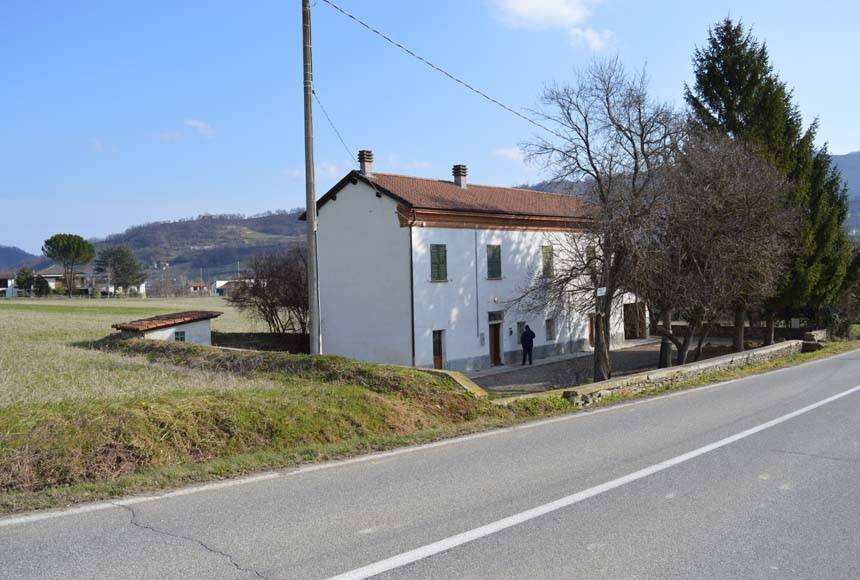 casa indipendente in vendita a Denice