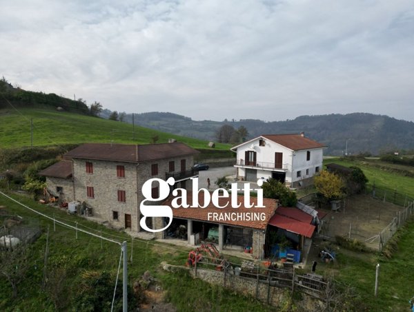 casa indipendente in vendita a Denice in zona Chiazze