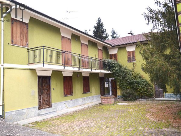 casa indipendente in vendita a Denice